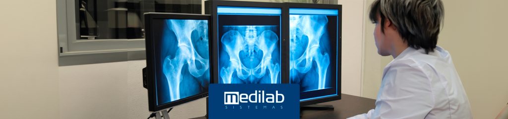 Entenda como o Sistema RIS contribui para o futuro da radiologia digital, organizando processos, integrando informações e aumentando a eficiência de clínicas de diagnóstico por imagem.